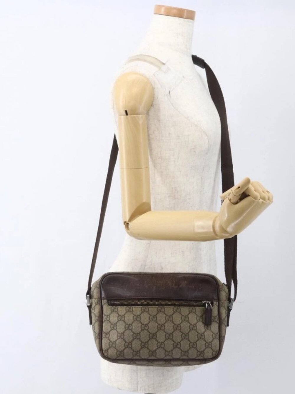 GUCCI GG Supreme Shoulder Bag PVC Beige Silver 114291 Auth 165009